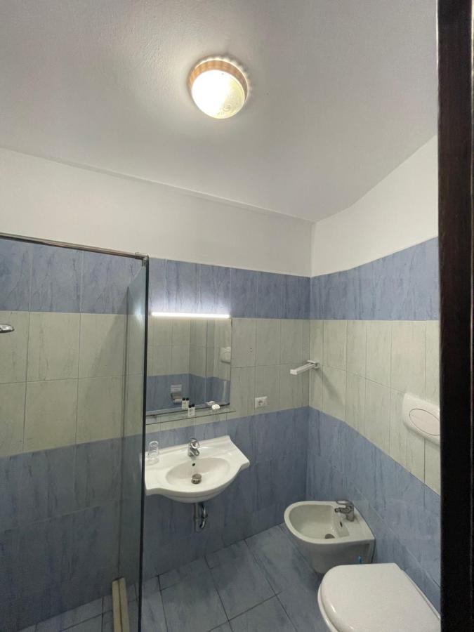 Hotel Zverneci Екстериор снимка