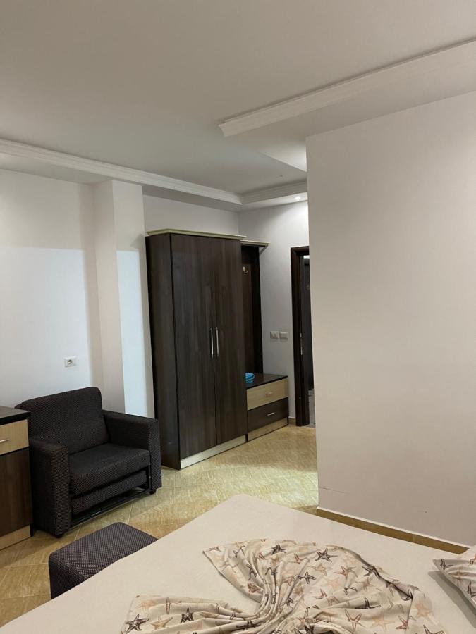 Hotel Zverneci Екстериор снимка