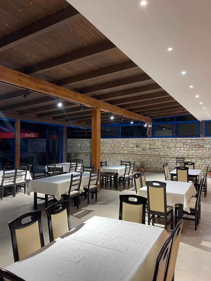 Hotel Zverneci Екстериор снимка