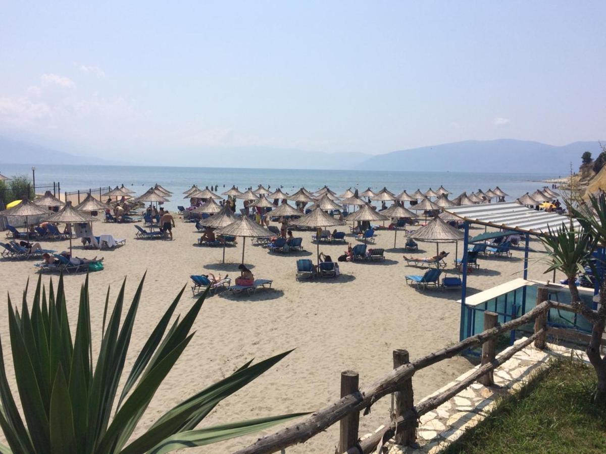 Hotel Zverneci Екстериор снимка